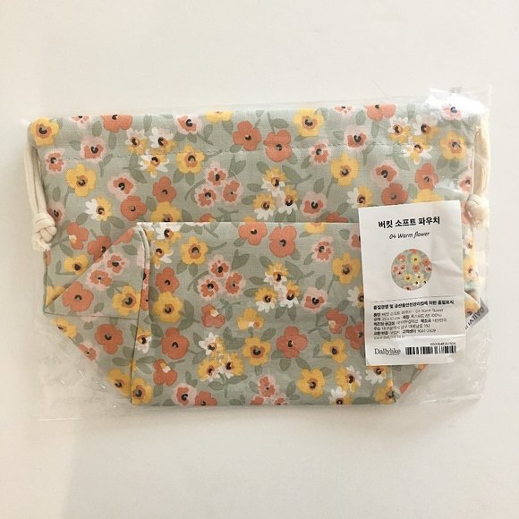 Dailylike Bucket Drawstring Pouch - Picture 6 of 8